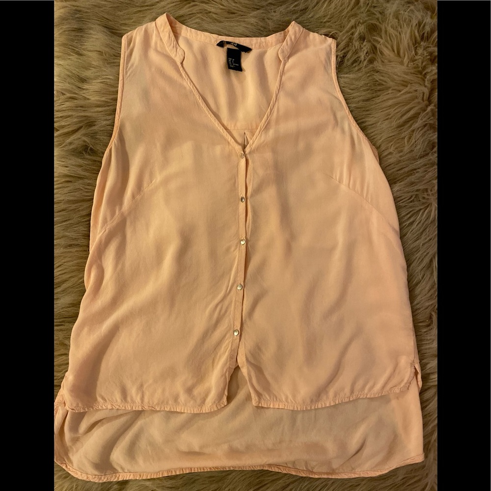 H&M blush pink sleeveless blouse with gold buttons